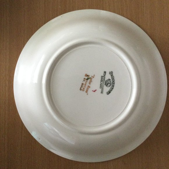 Vintage Tudor Rose Swinnertons Staffordshire Made in England lot of bowls plate - Picture 12 of 12